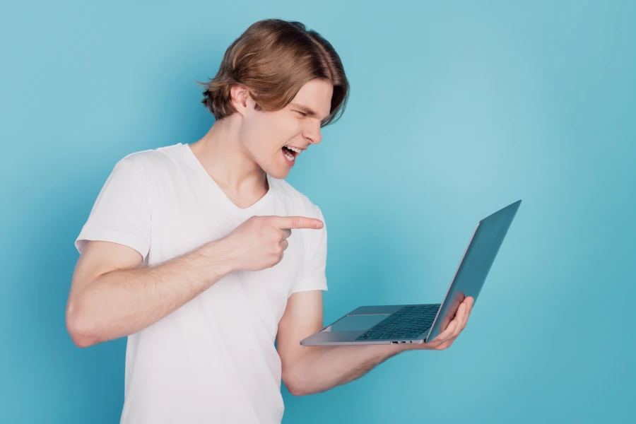 Disgruntled Customer online